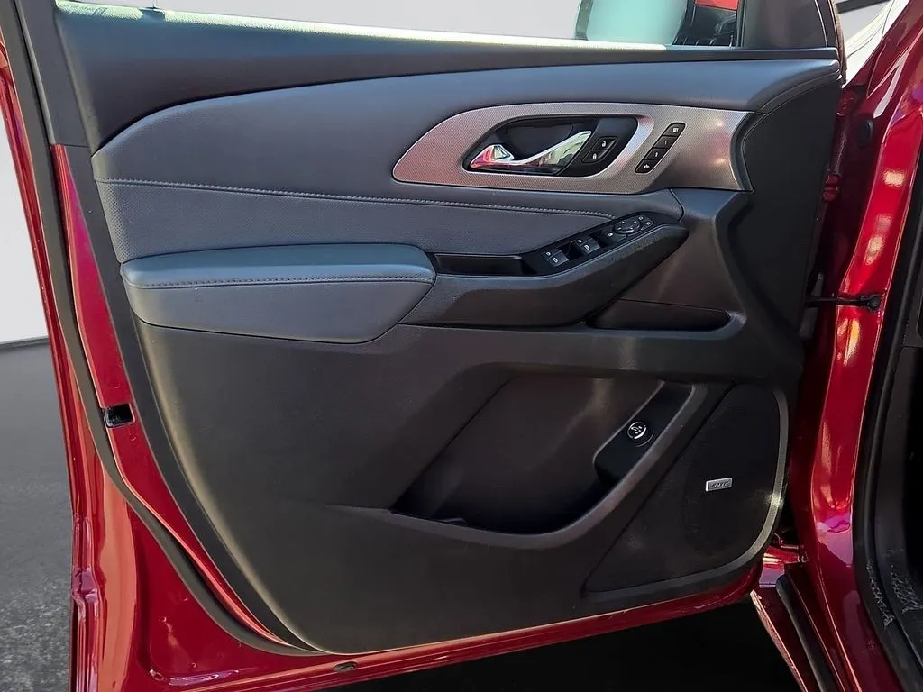 Chevrolet Traverse photo 16