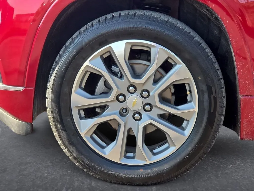 Chevrolet Traverse photo 9