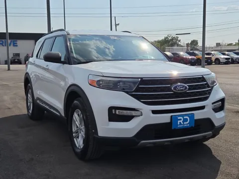 White 2023 Ford Explorer XLT for sale in El Paso, TX