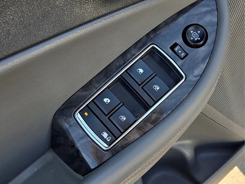 Chevrolet Impala photo 17