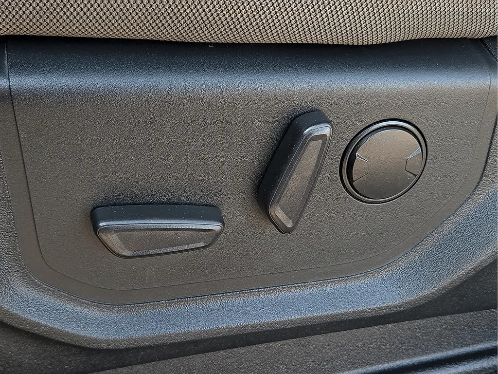 Ford F-150 photo 18