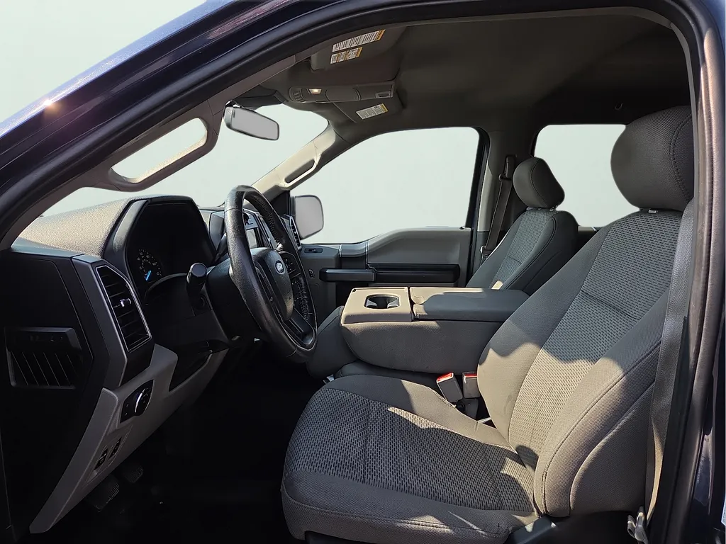 Ford F-150 photo 19