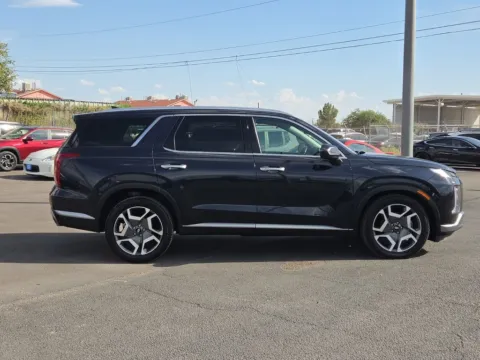 Photos of 2024 Hyundai Palisade SEL for sale in El Paso, TX at RightDrive - 8320 Gateway East