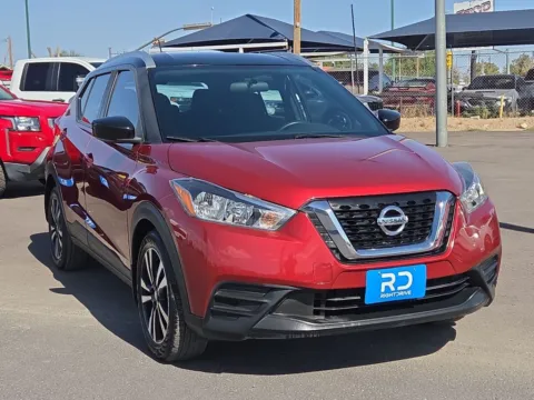 Red 2019 Nissan Kicks SV for sale in El Paso, TX
