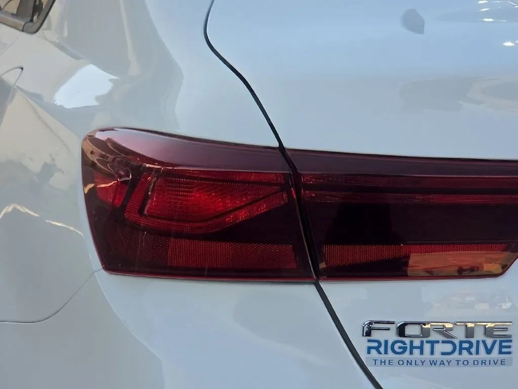 Kia Forte photo 10