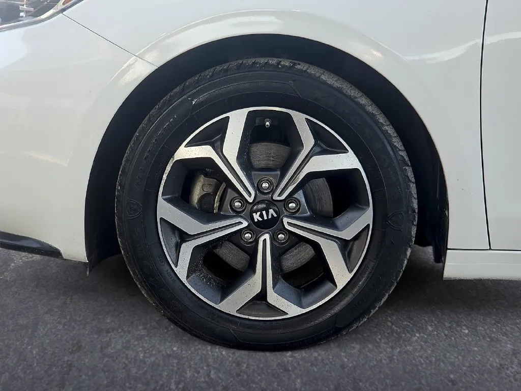 Kia Forte photo 9