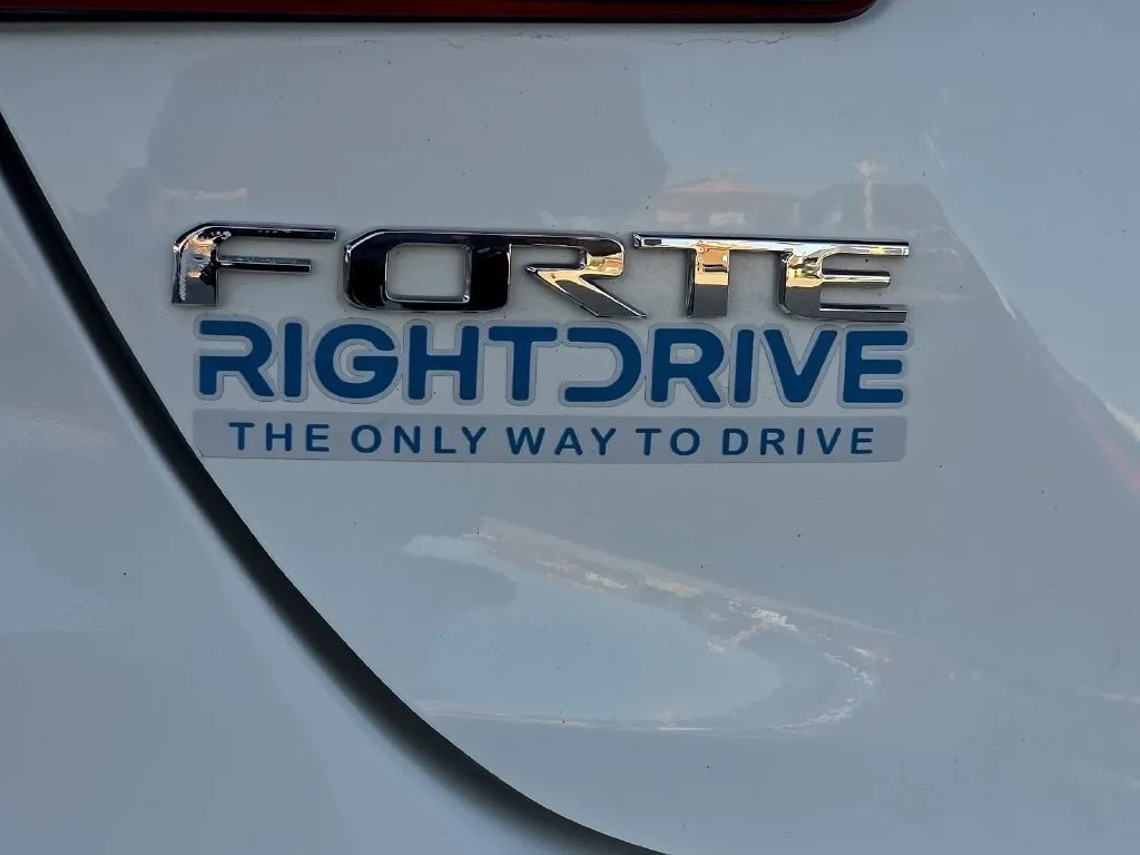 Kia Forte photo 11