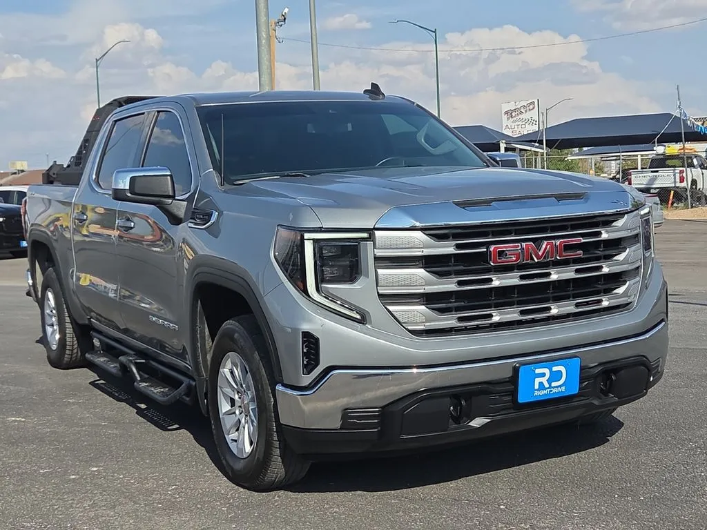 2024 GMC Sierra 1500 SLE