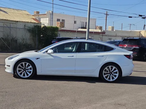 More photos of 2018 Tesla Model 3 Long Range at RightDrive - 8320 Gateway East, TX