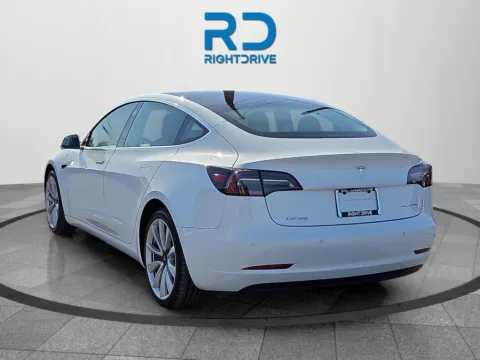 More photos of 2018 Tesla Model 3 Long Range at RightDrive - 8320 Gateway East, TX