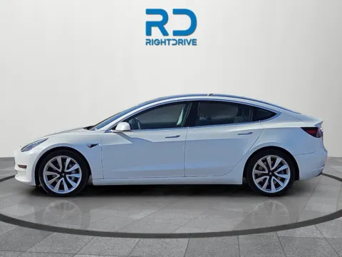 More photos of 2018 Tesla Model 3 Long Range at RightDrive - 8320 Gateway East, TX