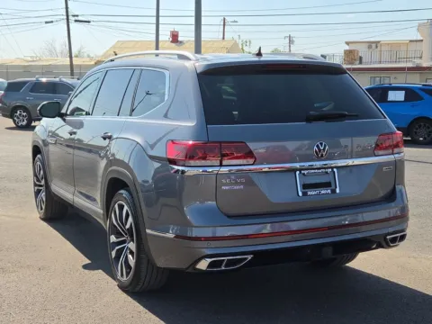 More photos of 2022 Volkswagen Atlas 3.6L V6 SEL Premium R-Line at RightDrive - 8320 Gateway East, TX