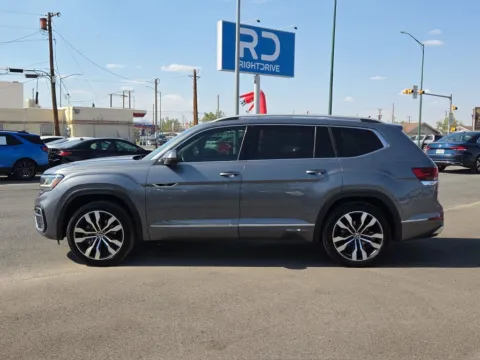 More photos of 2022 Volkswagen Atlas 3.6L V6 SEL Premium R-Line at RightDrive - 8320 Gateway East, TX