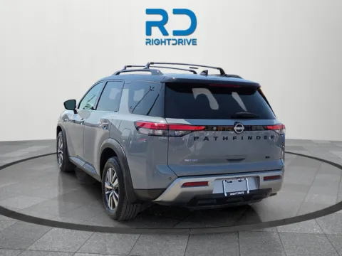 More photos of 2023 Nissan Pathfinder SL at RightDrive - 8320 Gateway East, TX