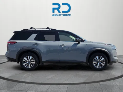 Photos of 2023 Nissan Pathfinder SL for sale in El Paso, TX at RightDrive - 8320 Gateway East