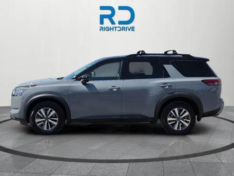 More photos of 2023 Nissan Pathfinder SL at RightDrive - 8320 Gateway East, TX