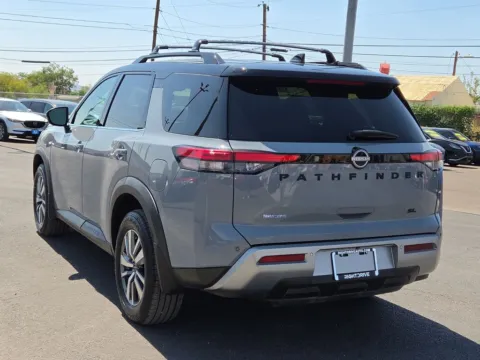 More photos of 2023 Nissan Pathfinder SL at RightDrive - 8320 Gateway East, TX