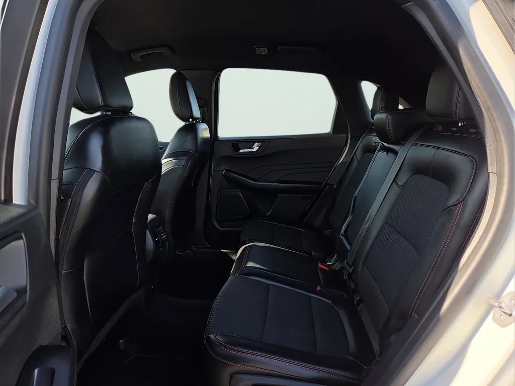 Ford Escape photo 14