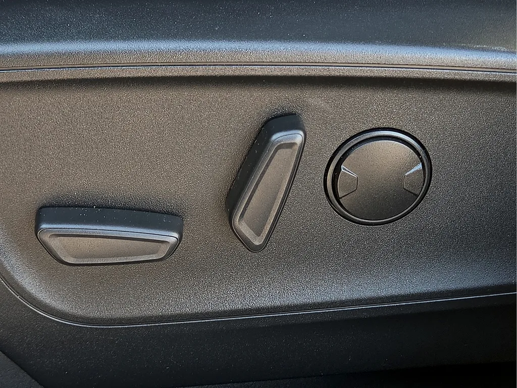 Ford Escape photo 18