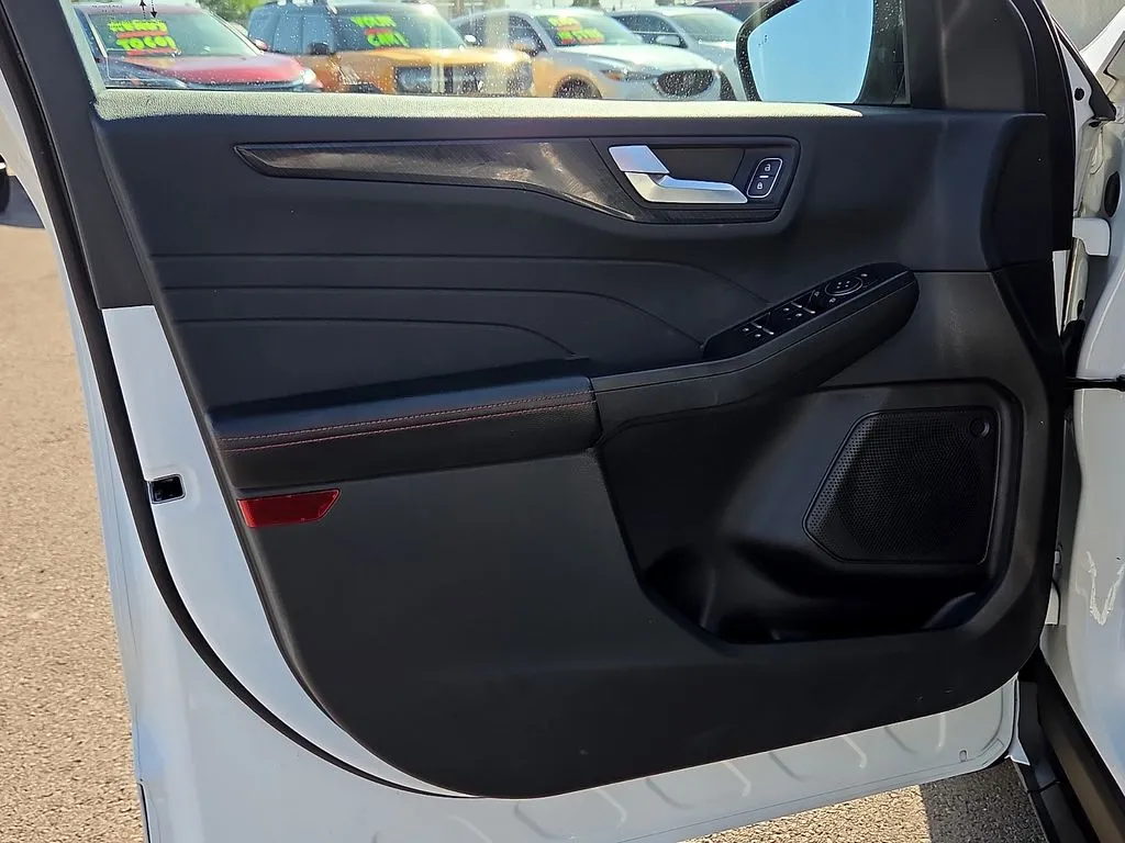 Ford Escape photo 16
