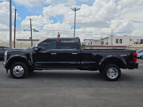 More photos of 2026 Ford F-450SD Platinum at RightDrive - 8320 Gateway East, TX