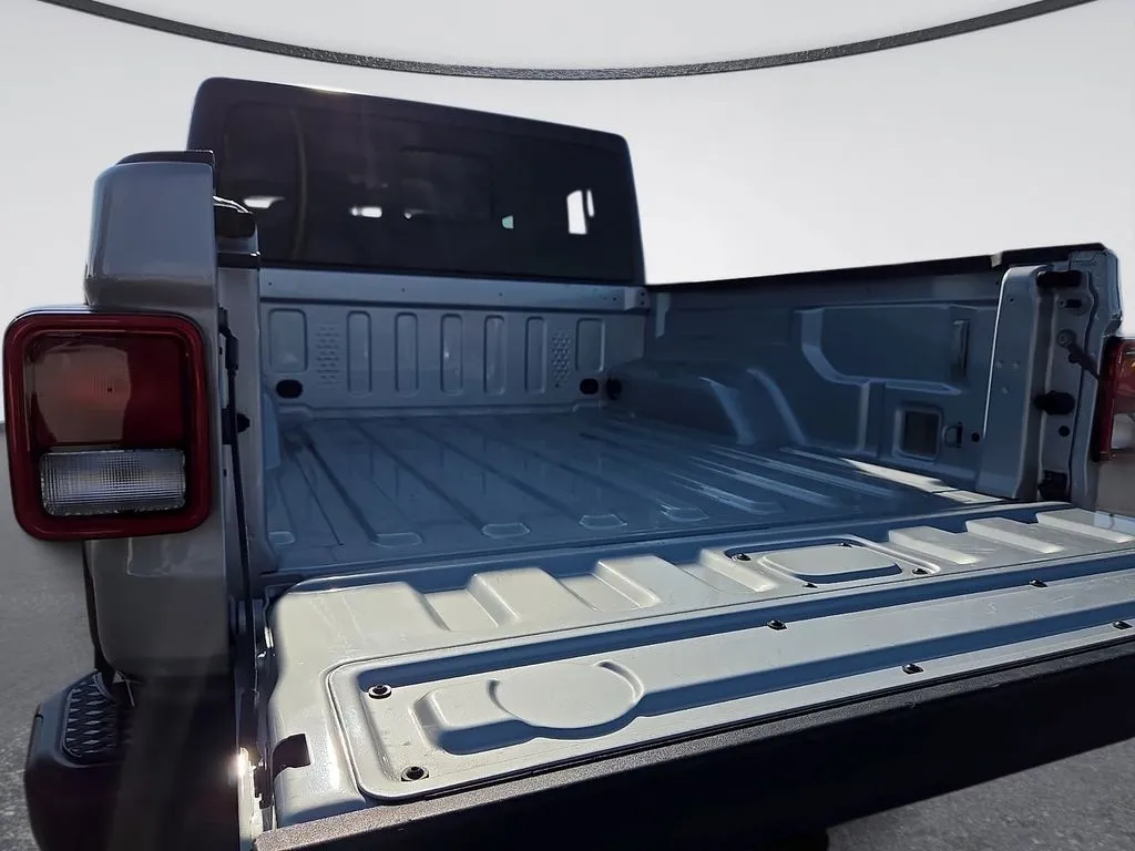 Jeep Gladiator photo 13