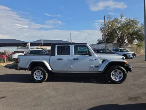 Photos of 2023 Jeep Gladiator Sport S for sale in El Paso, TX at RightDrive - 8320 Gateway East