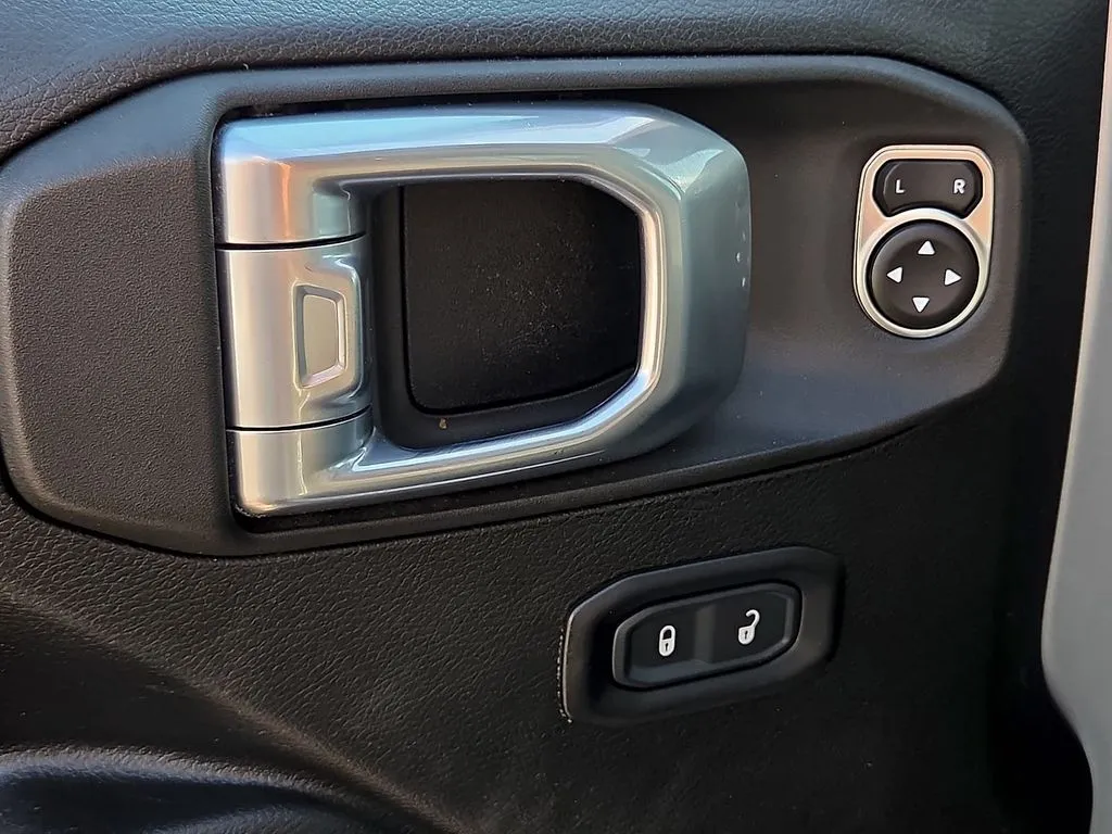 Jeep Gladiator photo 17