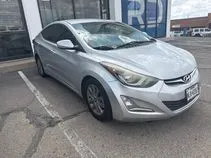 Hyundai Elantra photo 3