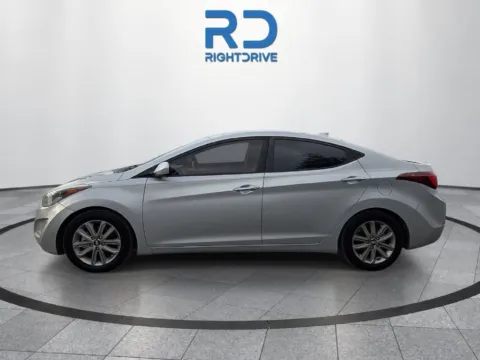 More photos of 2016 Hyundai Elantra SE at RightDrive - 8320 Gateway East, TX