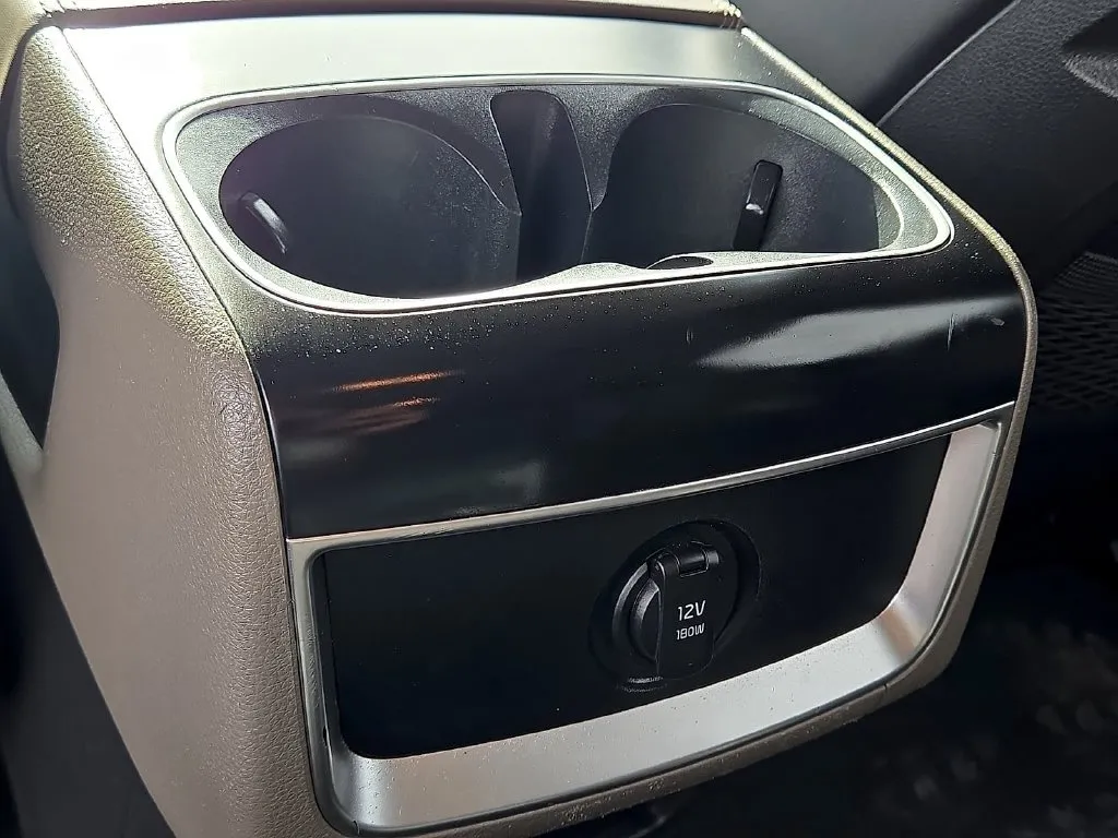 Kia Carnival photo 12