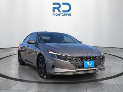 Silver 2023 Hyundai Elantra SEL for sale in El Paso, TX