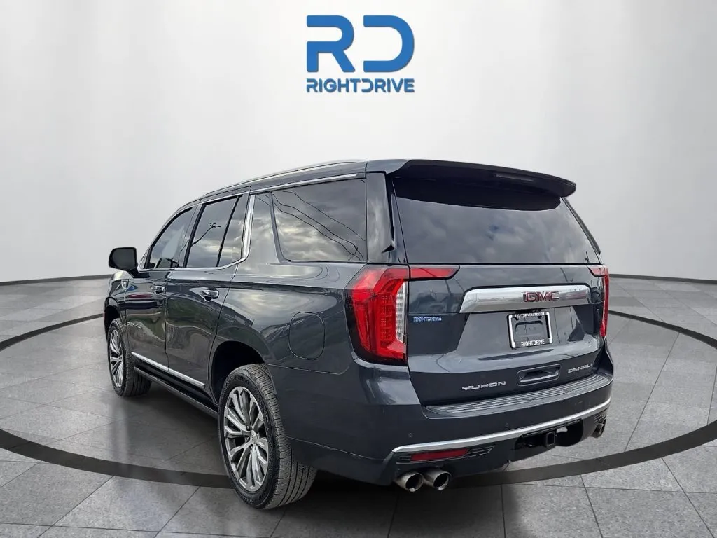 GMC Yukon photo 4
