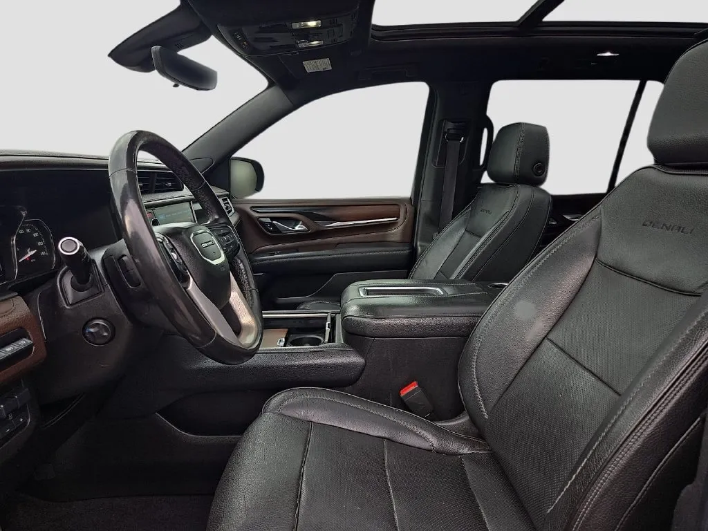 GMC Yukon photo 16