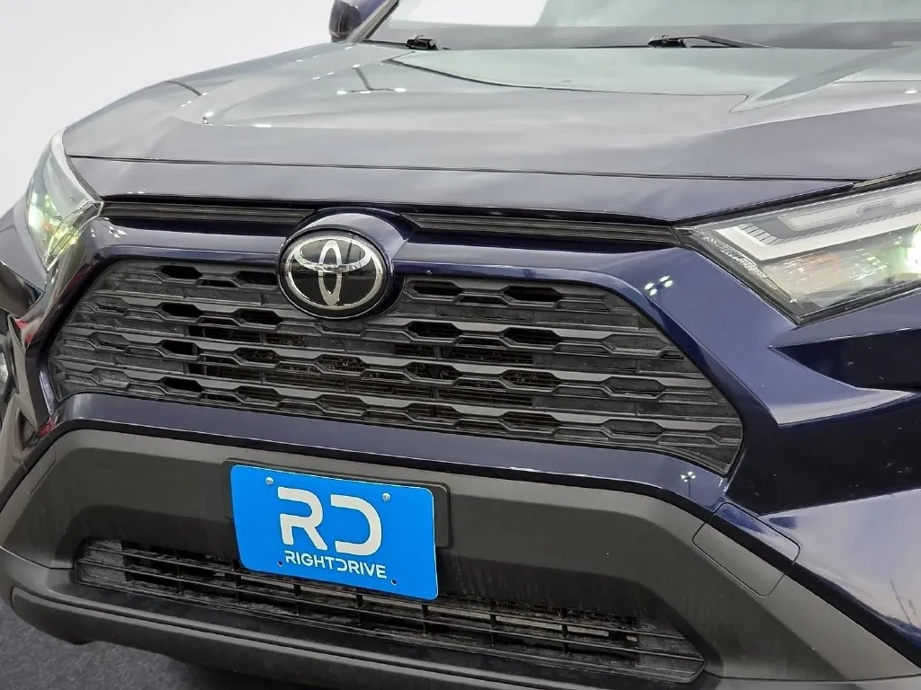Toyota RAV4 photo 7