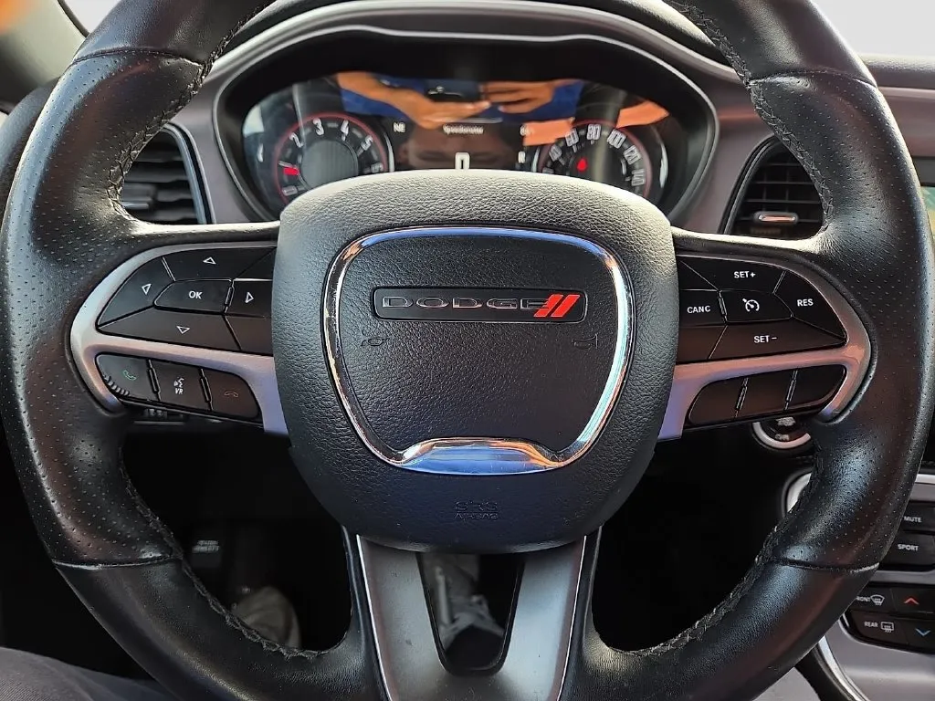 Dodge Challenger photo 24