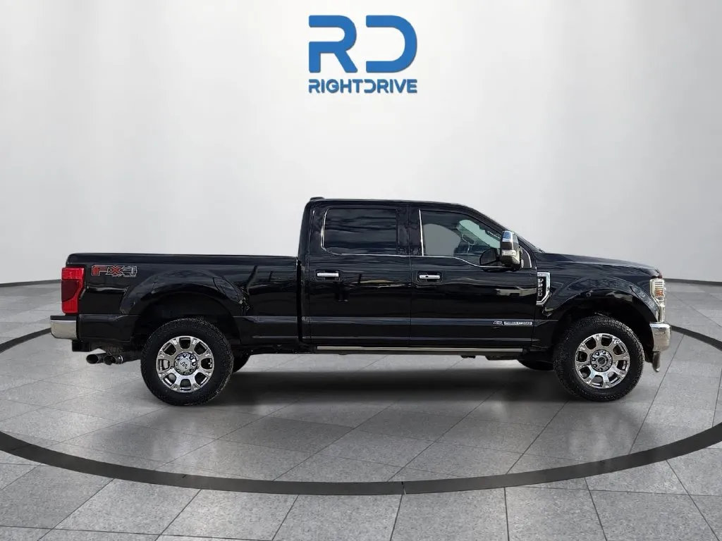 Ford F-250SD photo 2