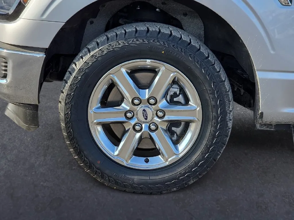 Ford F-150 photo 9