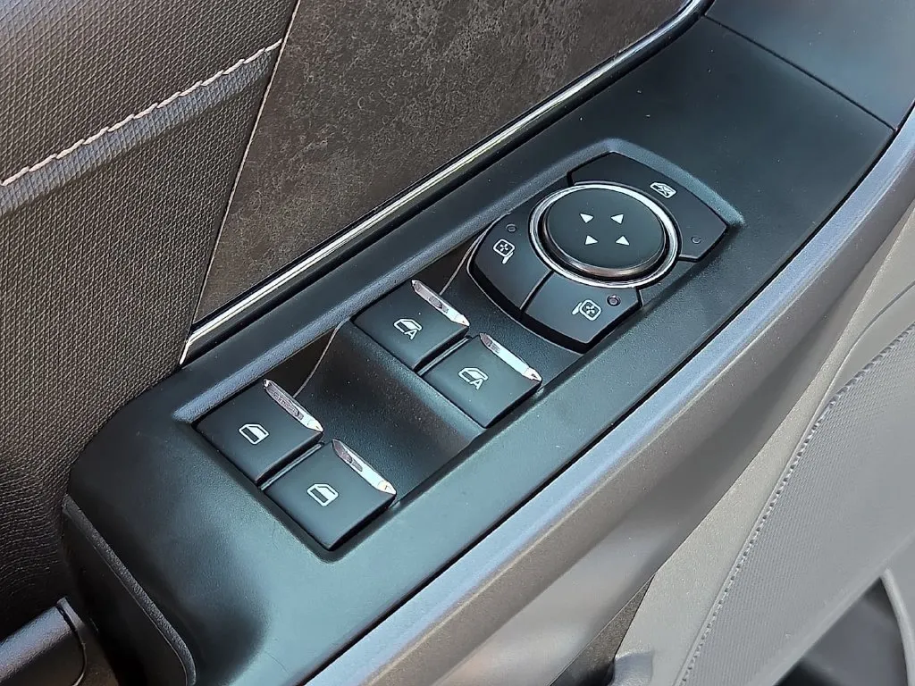 Ford F-150 photo 17