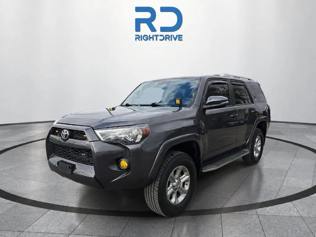 Toyota 4Runner photo 6