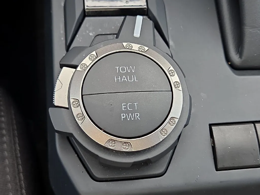 Toyota Tacoma photo 21