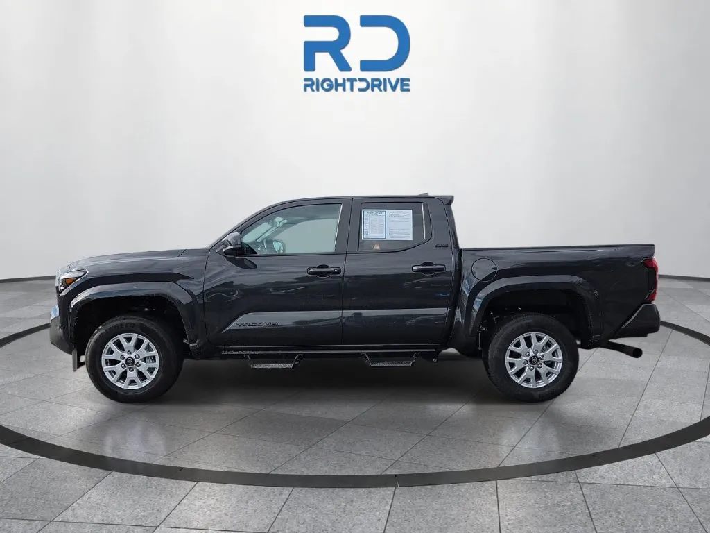 Toyota Tacoma photo 5