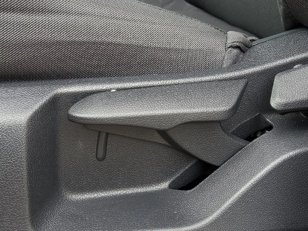 Toyota Tacoma photo 18