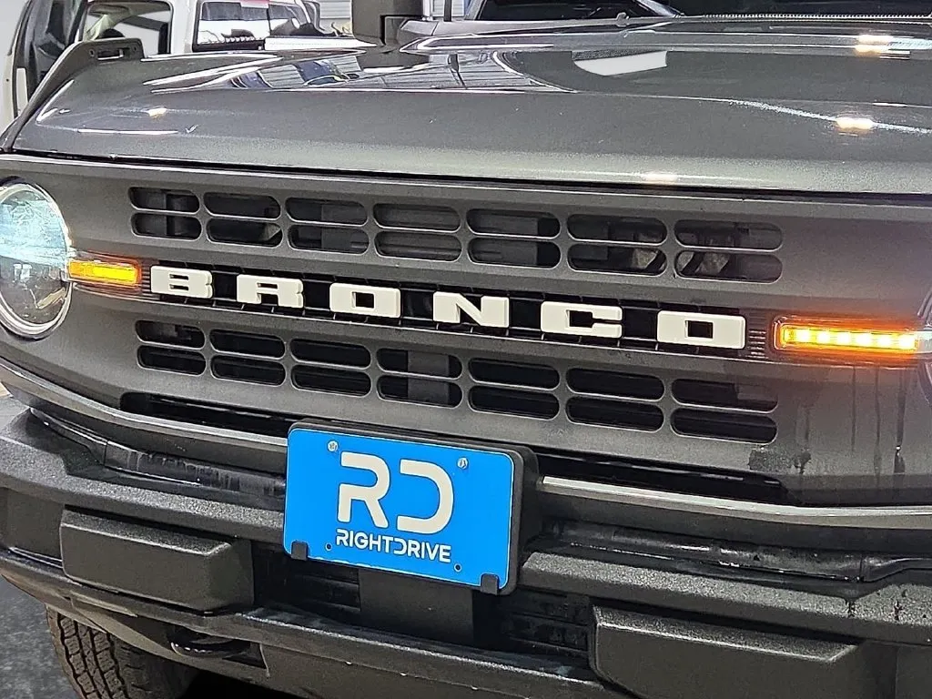 Ford Bronco photo 7