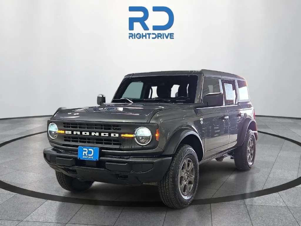 Ford Bronco photo 6