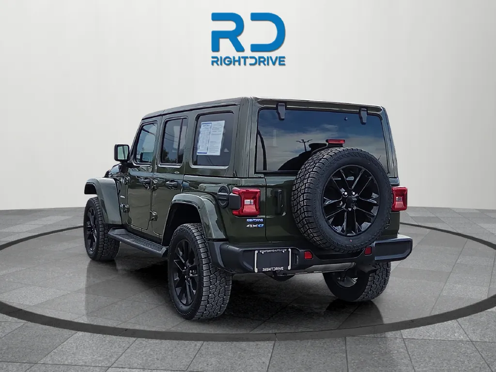 Jeep Wrangler photo 4