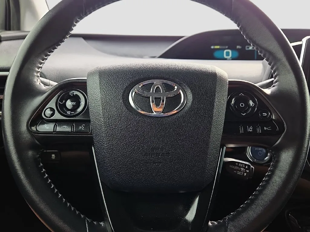 Toyota Prius photo 24