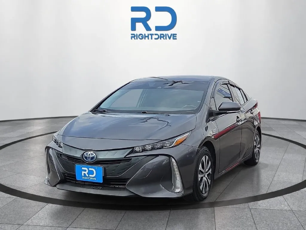 Toyota Prius photo 6