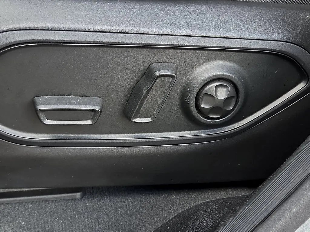 Jeep Grand Cherokee L photo 19