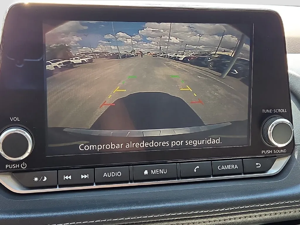 Nissan Rogue photo 22